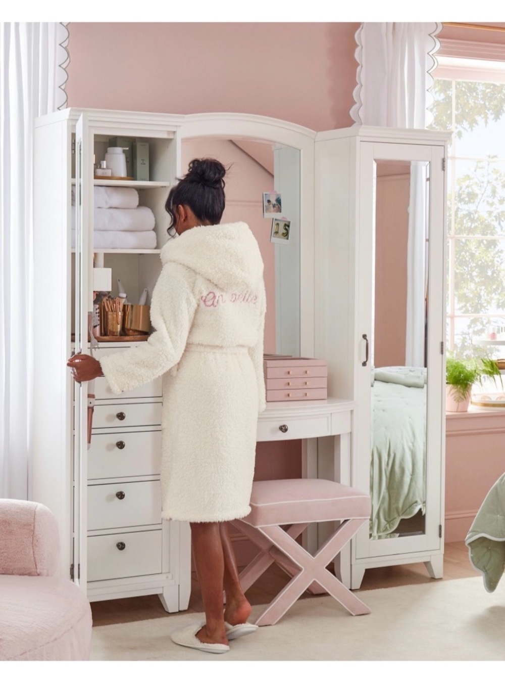 Pottery Barn Teen Cream Plush Hooded Robe